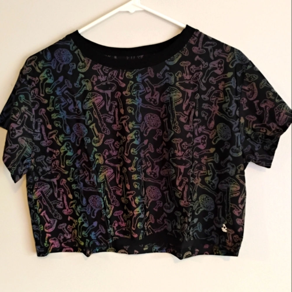 New in Bag Women's Mushroom Reflective Crop Top